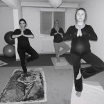 Yoga femmes enceintes équilibre